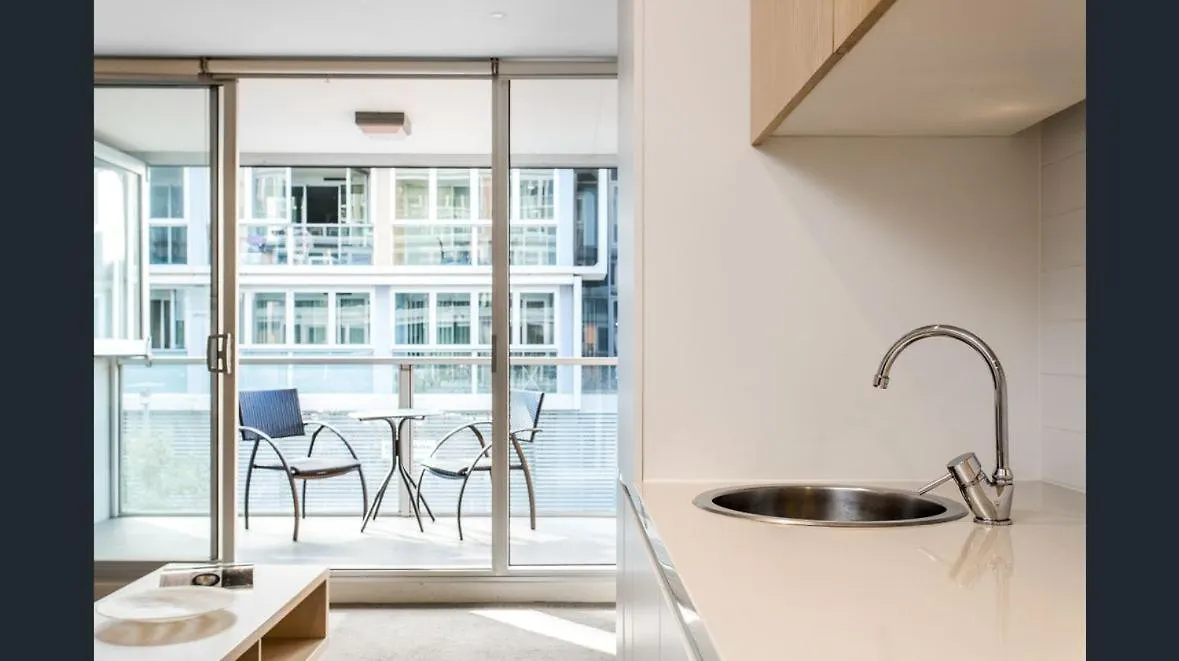 Hi 5 Star Luxury Adelaide City Apartment